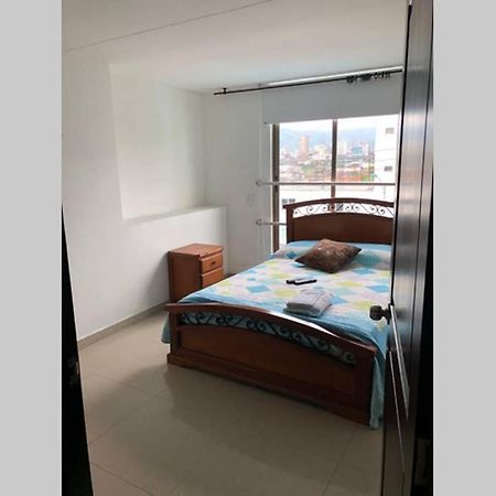 Apartamento Amoblado Con Excelente Ubicacion Pereira Zewnętrze zdjęcie